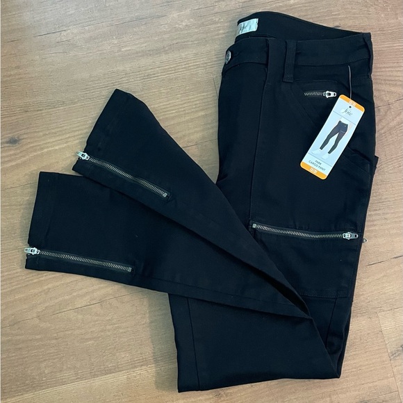 New Joie Park Cargo Pant Contemporary Fit Size : 12/31 Color : Black - Picture 8 of 10